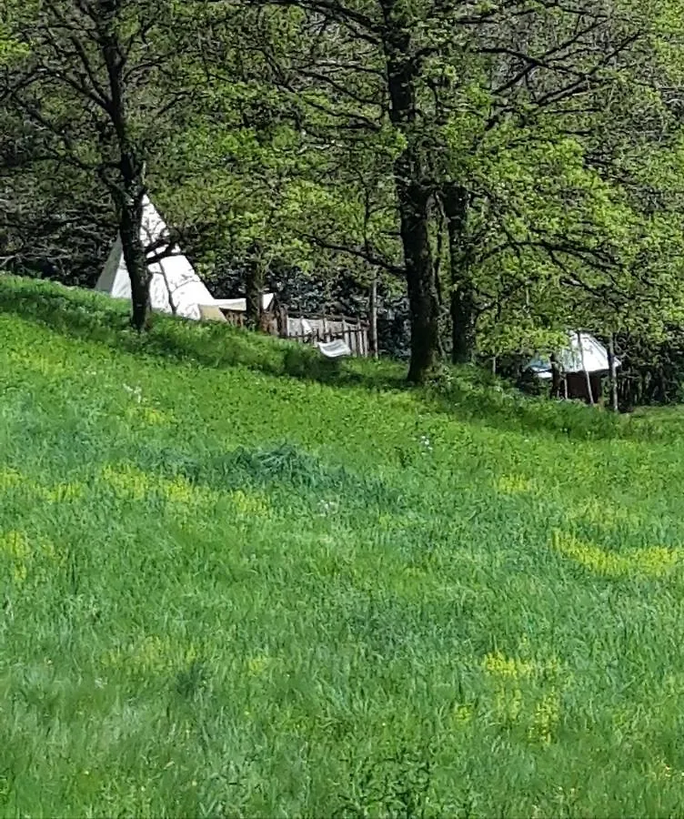 Le Tipi A Marie, Deconnectez- Vous !!! Hotel Cambounes 0*,